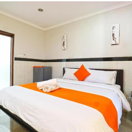 Rena Segara House Kuta Hotell Kuta Lombok Exteriör bild