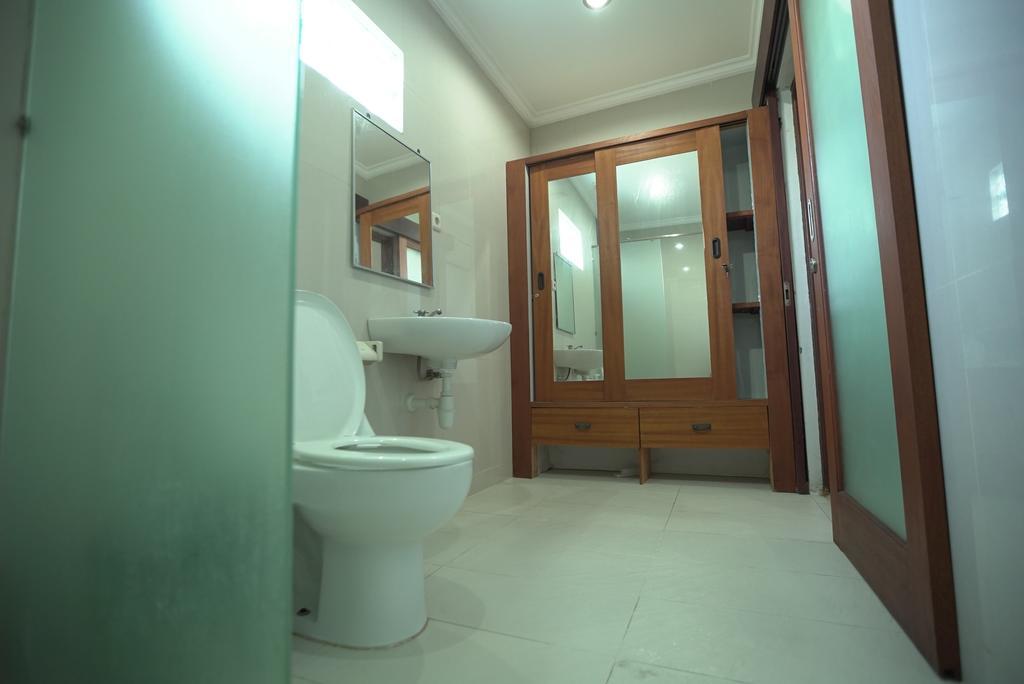 Rena Segara House Kuta Hotell Kuta Lombok Exteriör bild